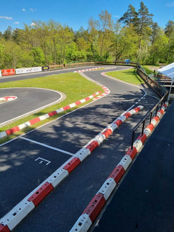 MACN Zollhausring blick Parkplatzkurve